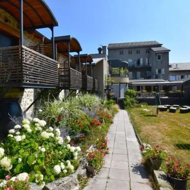 Vente - Hôtel - Restaurant - Chenereilles (43190)-photo-2