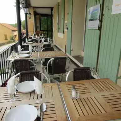 Vente - Bar - Restaurant - Tabac - Carsac-Aillac (24200)-photo-3