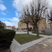 Vente de murs de boutique - Cachan (94230)