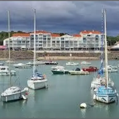 Vente de murs de boutique - Jard-sur-Mer (85520)-photo-2