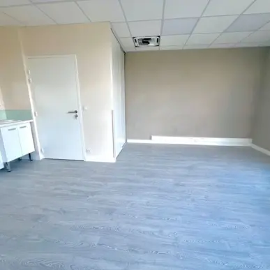 Vente de murs de boutique - Bloye (74150)-photo-7