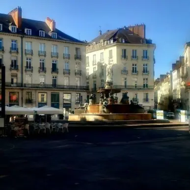 Location Local Commercial - Nantes (44000)-photo-2