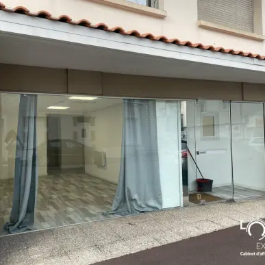 Vente de murs de boutique - Challans (85300)-photo-5