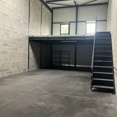 Location Entrepôt / Local d'activités - Venissieux (69200)-photo-1