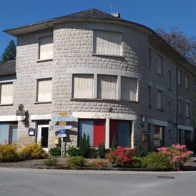 Vente - Hôtel - Restaurant - Vitrac-sur-Montane (19800)-photo-1