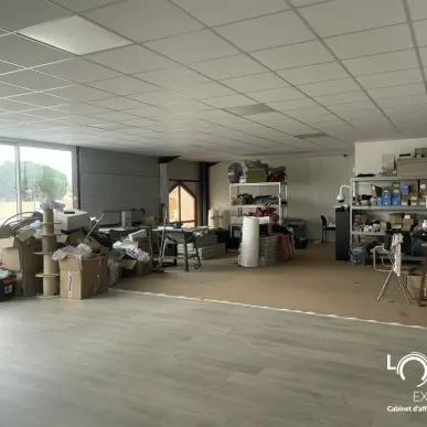 Vente de murs de boutique - Challans (85300)-photo-5