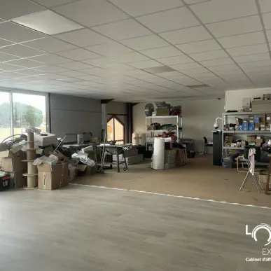 Vente de murs de boutique - Challans (85300)-photo-1