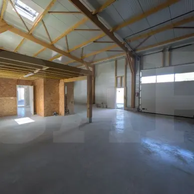 Location Entrepôt / Local d'activités - Auray (56400)-photo-2