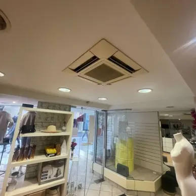 Vente de murs de boutique - Tarbes (65000)-photo-7