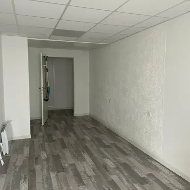 Vente de murs de boutique - Challans (85300)-photo-2