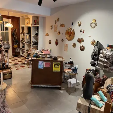 Vente - Chaussures - Maroquinerie - Saint-Sever (40500)-photo-1
