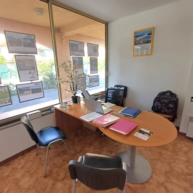 Vente - Agence immobilière - La Londe-les-Maures (83250)-photo-2