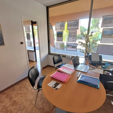 Vente - Agence immobilière - La Londe-les-Maures (83250)-photo-4