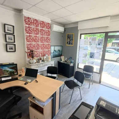Vente - Agence immobilière - La Londe-les-Maures (83250)-photo-1